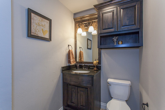 24_Bathroom
