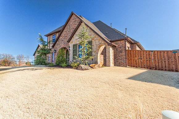 02_Exterior