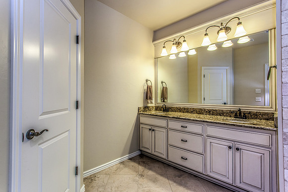 33_Master Bathroom