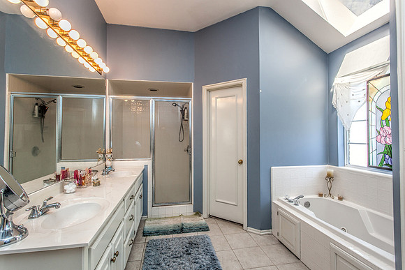 20_Master Bathroom