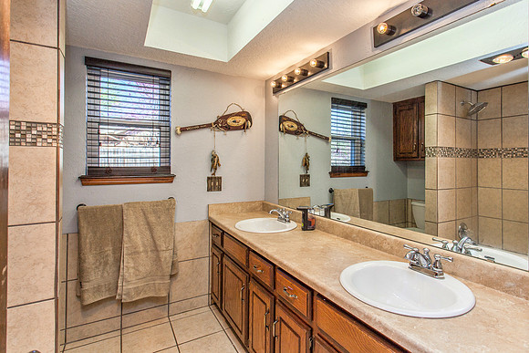 17_Bathroom