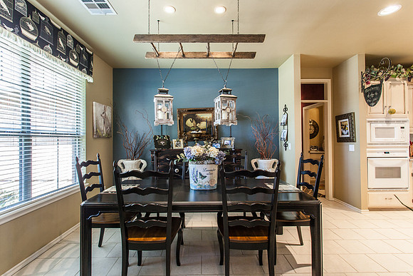 08_Dining Room