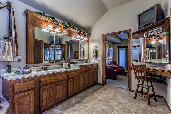 26_Master Bathroom