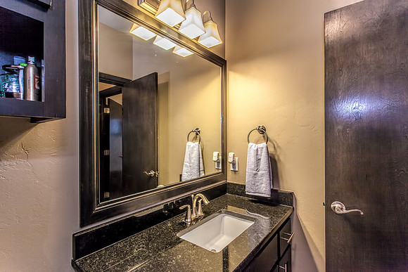 15_Bathroom
