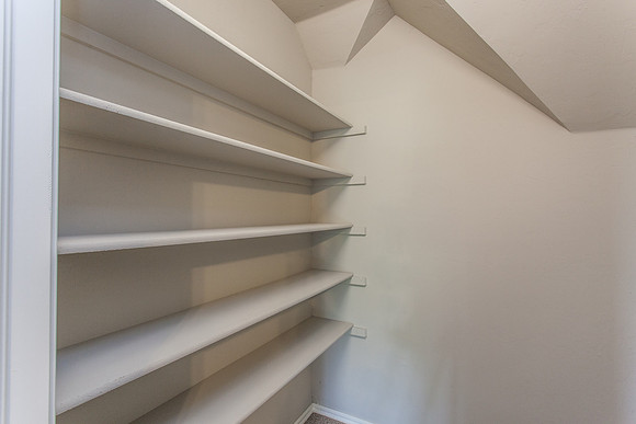 42_Closet