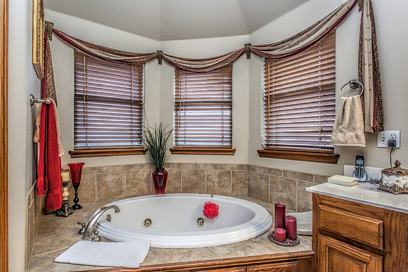 25_Master Bathroom