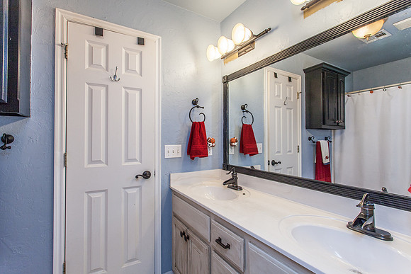 28_Bathroom