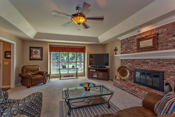 525 Realty