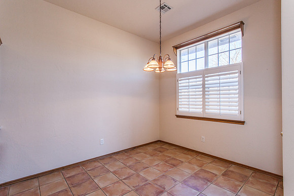 09_Dining Room