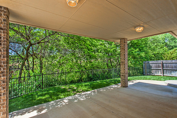 37_Exterior