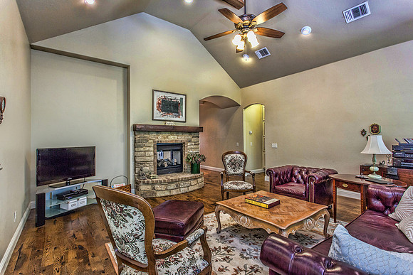 21_Living Room