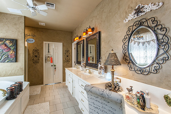 30_Bathroom, Master