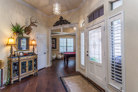 08_Entryway
