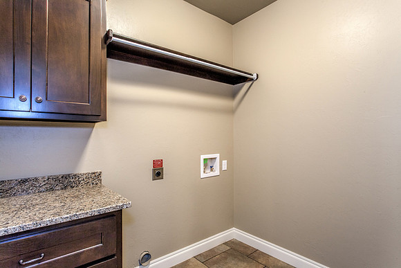21_Laundry Room