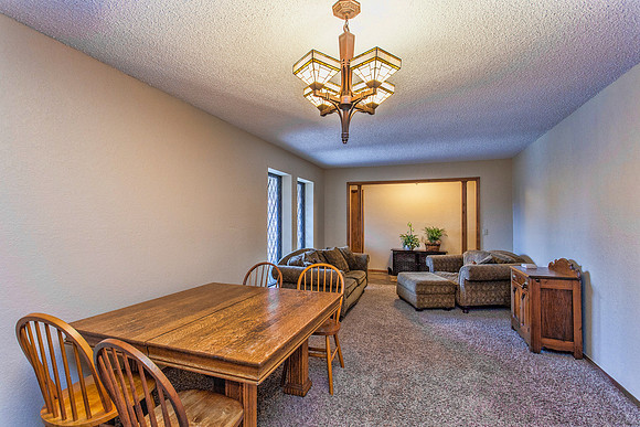 09_Dining Room