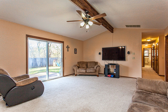 12_Living Room
