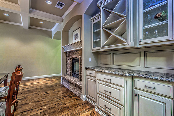 16_Dining Room
