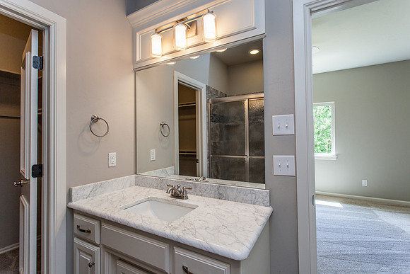 28_Bathroom