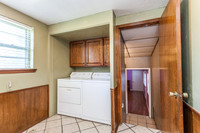 612 E Washington, Guthrie
