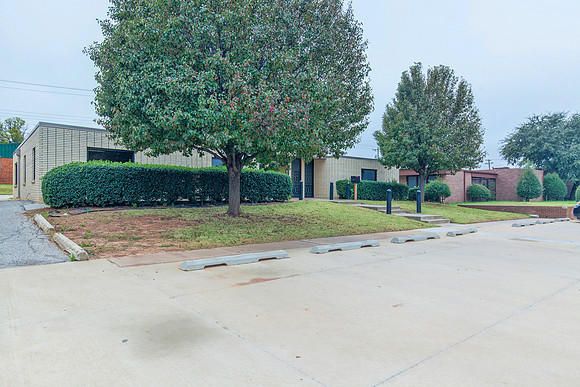 Front Parking Lot