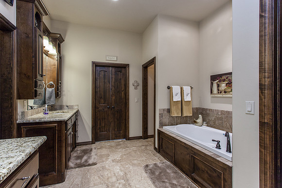 38_Master Bathroom