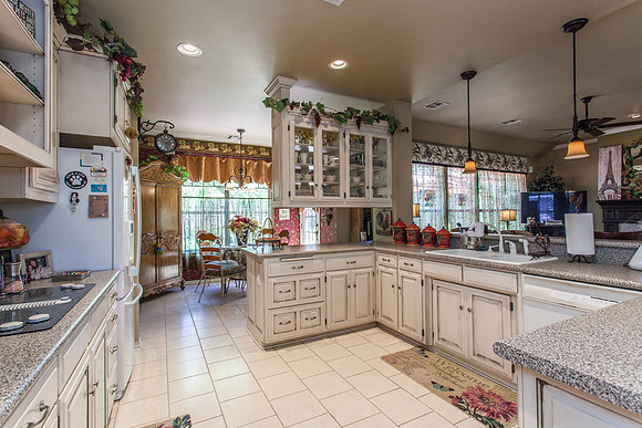 16_Kitchen