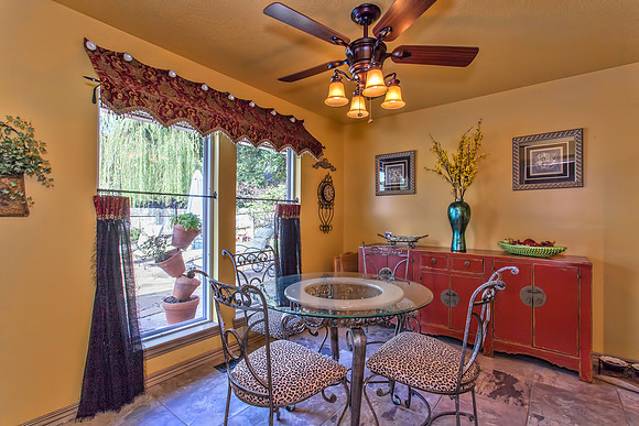 525 Realty