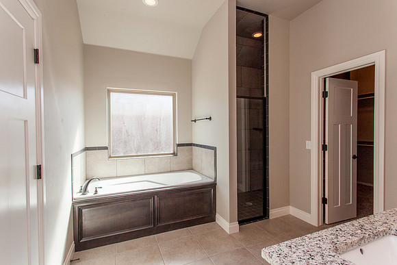 26_Master Bathroom