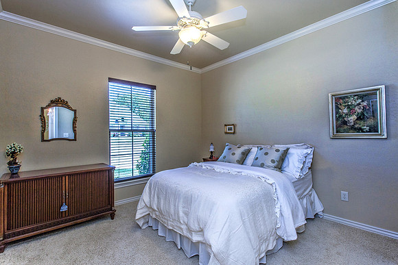 12_Bedroom