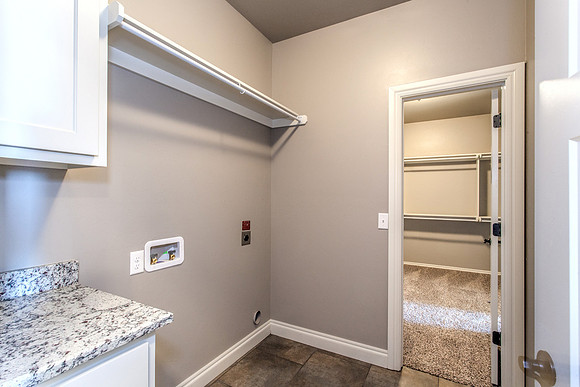 18_Laundry Room