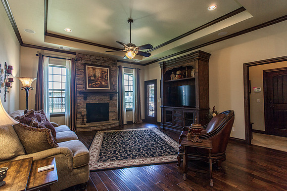 2nd Living Room