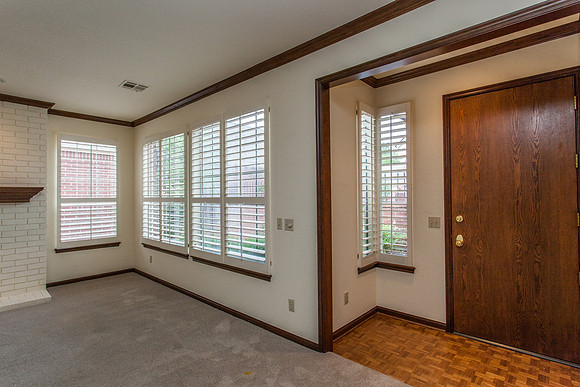 17_Entryway