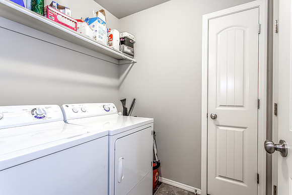 17_Laundry Room