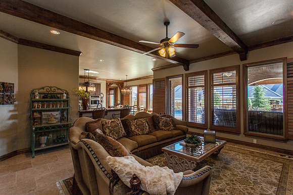 18_Living Room