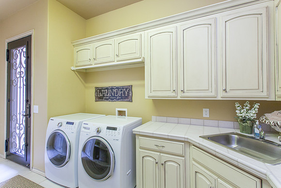 36_Laundry Room