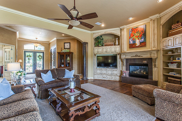 15_Living Room