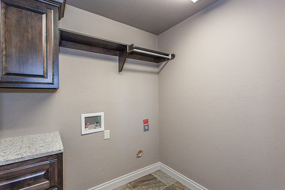 14_Laundry Room