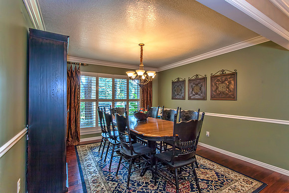 525 Realty