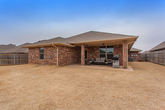 26_Exterior