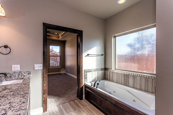 25_Master Bathroom