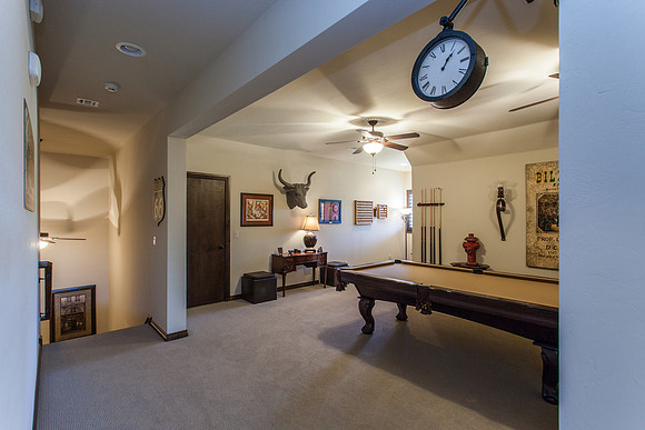 27_Family Room