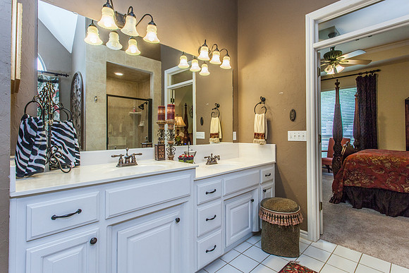 33_Master Bathroom