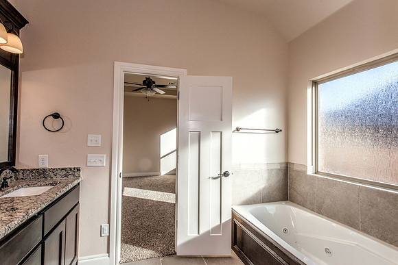 21_Master Bathroom