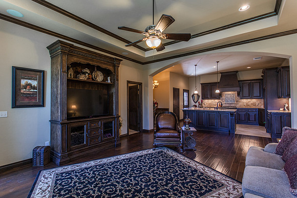2nd Living Room