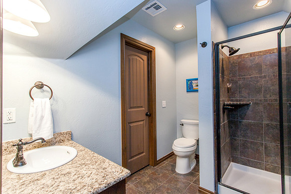 42_Bathroom