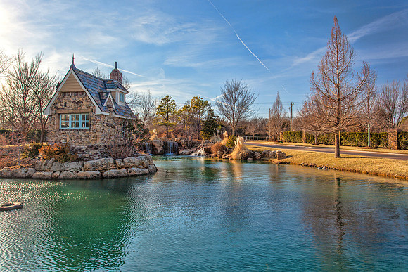 Neighborhood Entrance