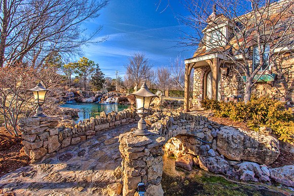 Neighborhood Entrance