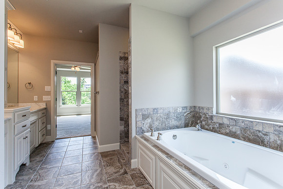 50_Master Bathroom