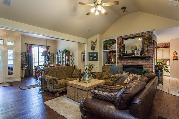 16_Living Room