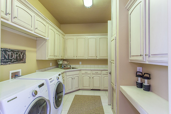 37_Laundry Room